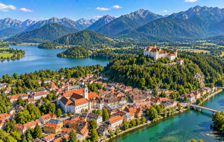 Ferienhäuser mit Pool in Füssen