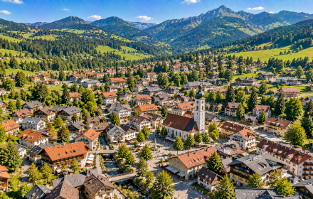 Ferienhäuser mit Pool in Oberstaufen