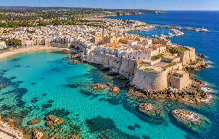 Ferienhäuser mit Pool in Otranto
