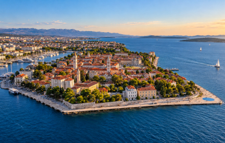 Ferienhäuser mit Pool in Region Zadar