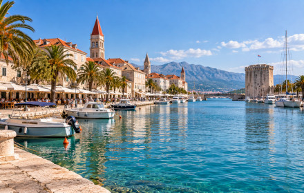 Ferienhäuser mit Pool in Trogir