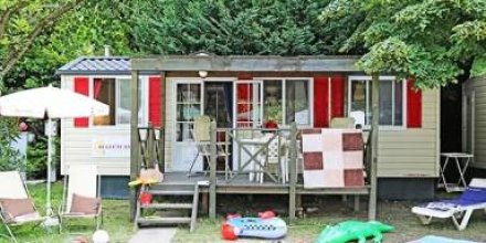 Charmantes Mobilheim mit Grill, Garten und Pool