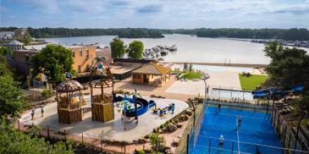 Charmantes Ferienhaus mit Terrasse und Pool 
