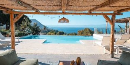 Villa Michaela, atemberaubende unabhängige Villa mit Infinity-Pool