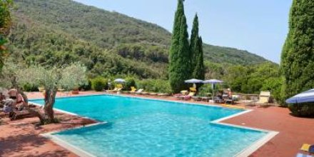 Wohnung mit Terrasse und Pool 