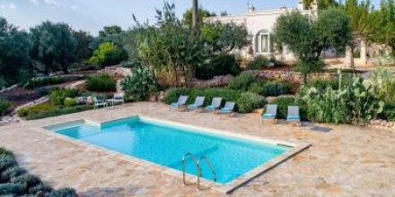 Villa mit Terrasse, privatem Pool und Grill 