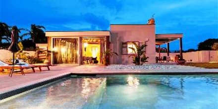 Familienfreundliche Villa mit Garten, Terrasse und Grill 