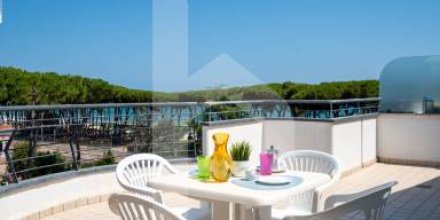 Wohnung mit Terrasse und Pool 