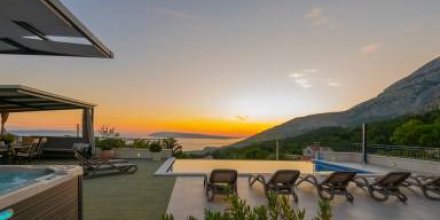 Villa mit privatem Pool, Grill und Terrasse