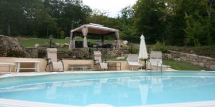 Villa mit Terrasse, privatem Pool und Garten