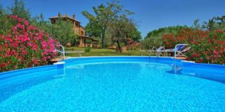 Familienfreundliche Villa mit privatem Pool, Terrasse und Whirlpool 