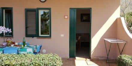 Ferienwohnung mit Pool, Garten und Terrasse 
