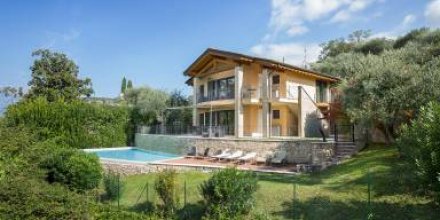 Wunderschöne Villa mit Garten, Grill und Pool 