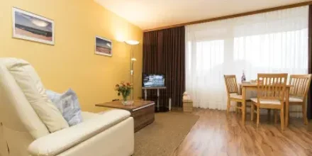 Ferienwohnung mit beheiztem Pool und Sauna