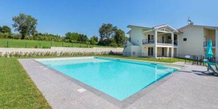 Ferienwohnung mit Pool und Terrasse