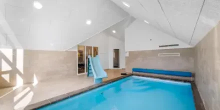 Großzügiges Ferienhaus mit Garten, Pool und Terrasse 