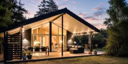 Ferienhaus mit Whirlpool, Garten und privatem Pool