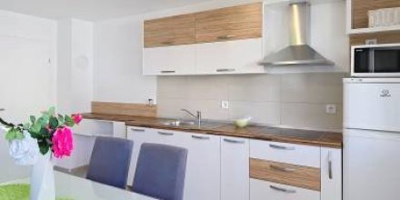 Apartment mit Pool 