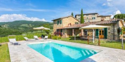 Kinderfreundliches Ferienhaus mit Terrasse, Garten und privatem Pool 