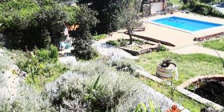 Schönes Apartment mit beheiztem Pool, Terrasse und Grill 