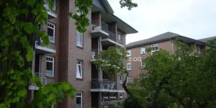 Familienorientierte schöne Wohnung mit Pool und Garten 