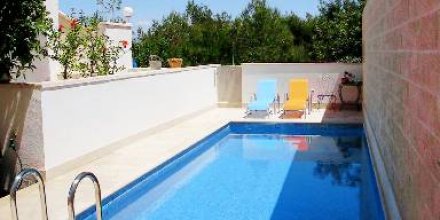 Gemütliche Wohnung mit Terrasse, Pool und Garten 
