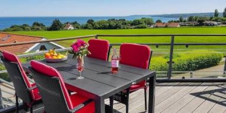 Wohnung mit Pool und Terrasse 
