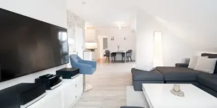 Voll ausgestattetes charmantes Apartment mit Sauna und Pool