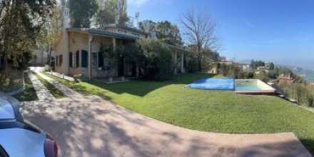 Villa mit privatem Pool, Terrasse und Garten
