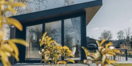 Ferienhaus mit Pool, Whirlpool und Garten