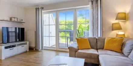 Familienfreundliches wunderschönes Ferienhaus mit Sauna, Terrasse und Garten 