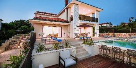 Voll ausgestattete Villa mit privatem Pool, Sauna und Grill