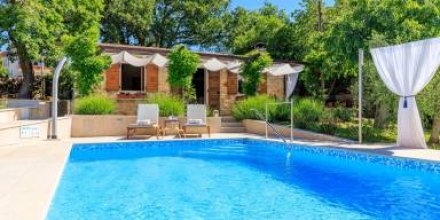 Villa mit privatem Pool, Grill und Terrasse