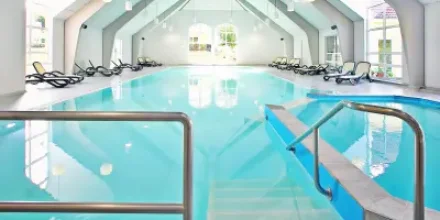 Apartment mit Pool und Sauna 