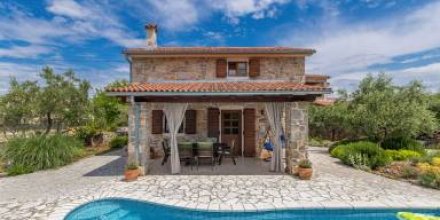 Ferienhaus ANDREA mit Pool
