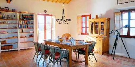 Voll ausgestattete Ferienwohnung mit Grill, Garten und Terrasse 