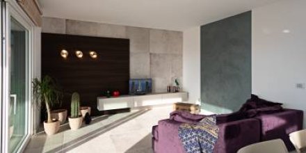 Apartment mit Terrasse und Pool 