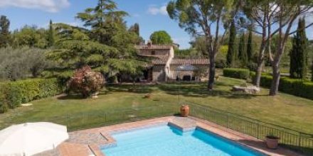 Kinderfreundliches Ferienhaus mit privatem Pool, Terrasse und Garten 