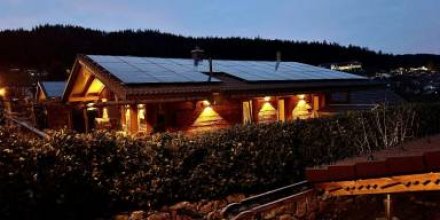 Chalet mit Garten, Grill und Terrasse