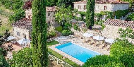 Villa mit Terrasse, privatem Pool und Garten