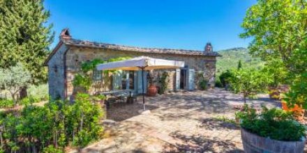 Ferienhaus mit Grill, privatem Pool und Garten 