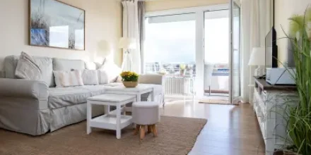 Voll ausgestattetes wunderschönes Apartment mit Garten, Sauna und Pool 