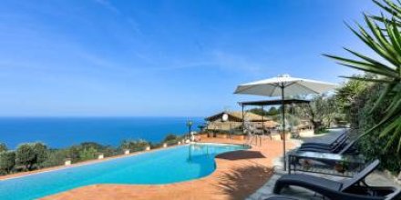 Voll ausgestattetes Ferienhaus mit Grill, Garten und Terrasse 