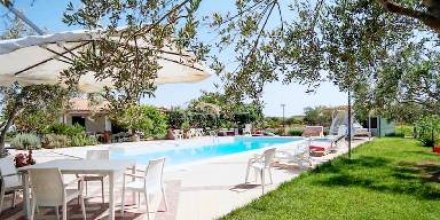 Agrimaccari: Bungalow Gna Nina