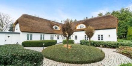 Voll ausgestattetes geräumiges Ferienhaus mit Sauna, Garten und Whirlpool