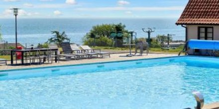 Gemütliches Ferienhaus mit Pool, Sauna und Terrasse 