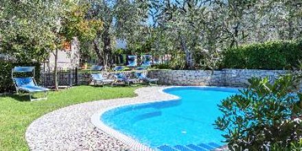 Ferienwohnung mit Garten und Pool 