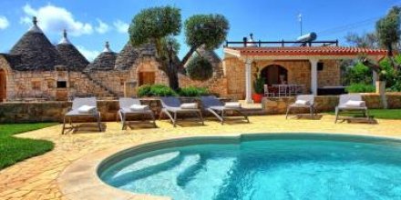 Familienfreundliche weiträumige Villa mit Terrasse, privatem Pool und Grill 