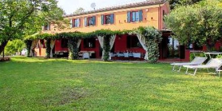 Ferienhaus mit Grill, privatem Pool und Garten