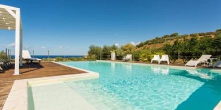 Familienfreundliche Villa mit Whirlpool, Grill und Garten 